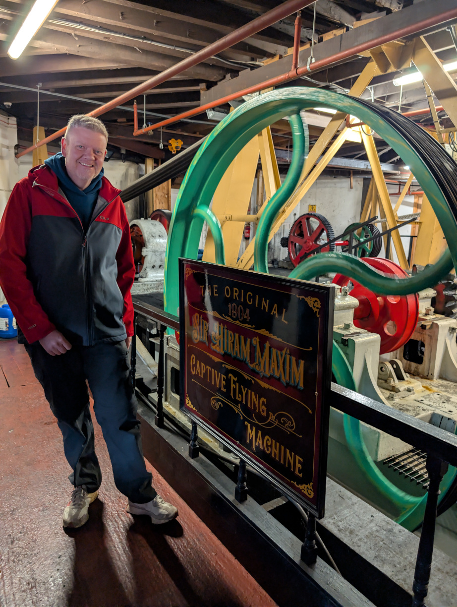 Flying Machines machine room selfie