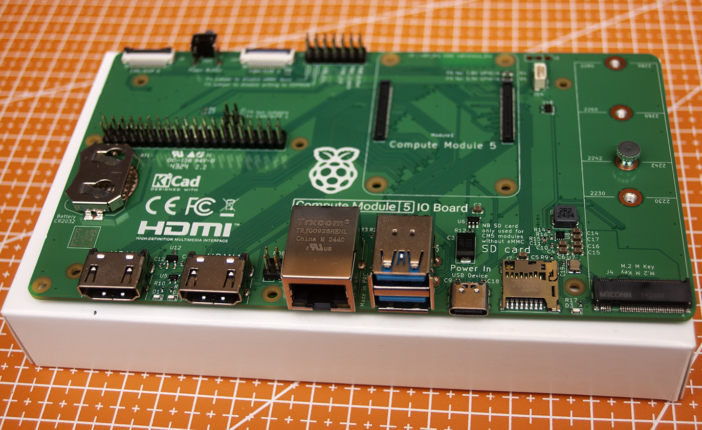 Raspberry Pi CM5 IO board used to flash the eMMC